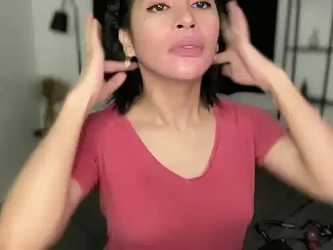 your bianca69 online show from 11-24-25, 11:49