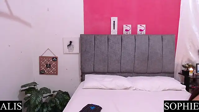 Sophie And Alis online show from 03-18-25, 03:01