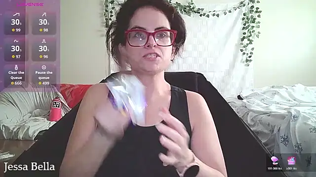 Snapshot of JessaBella chatting on 05-25-26, 03:55 JessaBella online show from 05-25-26, 03:55