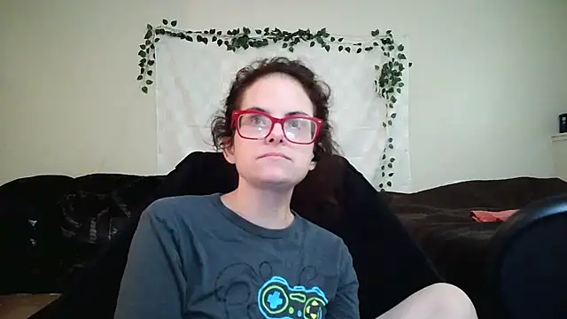 JessaBella online show from 10-15-25, 03:20