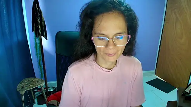 Nattyslave4U online show from 12-20-25, 02:20