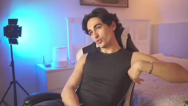 AlanDeNavarre online show from 02-22-25, 09:48