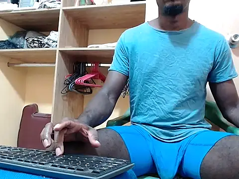 Snapshot of kurtbigcock chatting on 04-24-26, 05:37 kurtbigcock online show from 04-24-26, 05:37