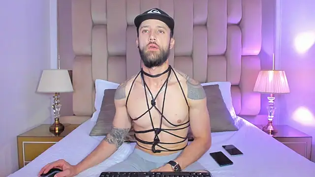 lucky johanson online show from 02-19-25, 08:31