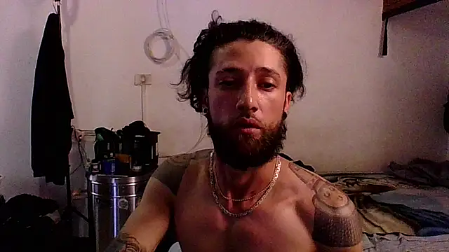 lucky johanson online show from 12-29-24, 08:37