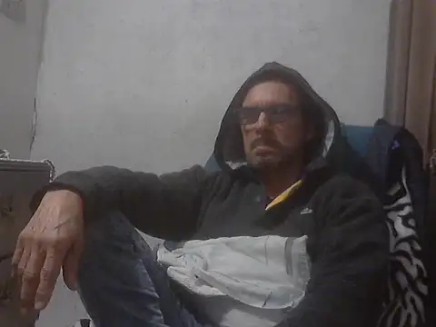 Snapshot of el_principe_hot chatting on 09-09-25, 01:38 el principe hot online show from 09-09-25, 01:38