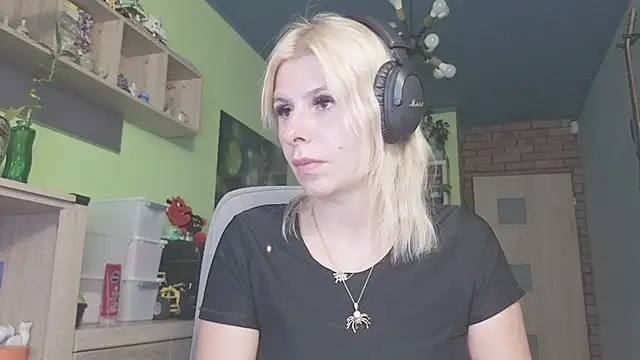 karmija online show from 09-19-25, 09:41