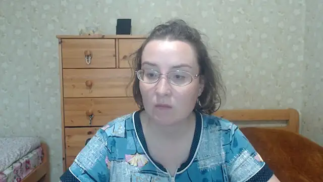 Snapshot of Smart_Rose chatting on 09-26-25, 01:51 Smart Rose online show from 09-26-25, 01:51