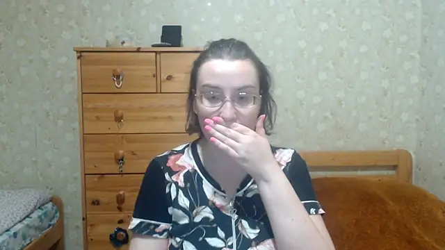 Smart Rose online show from 11-14-25, 04:32