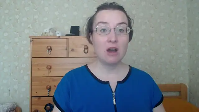 Smart Rose online show from 04-11-26, 01:04