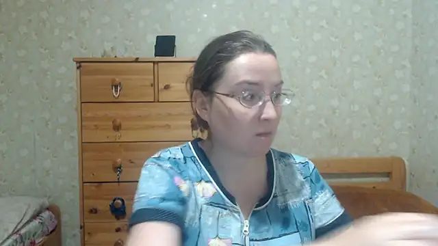 Smart Rose online show from 12-22-25, 04:40