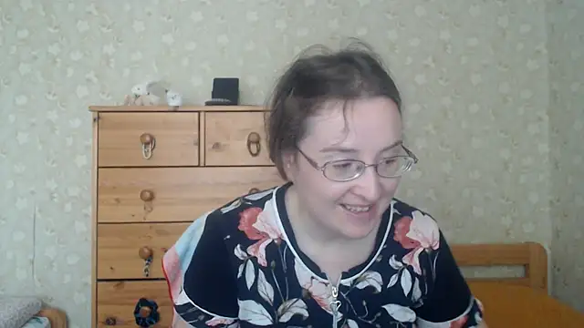 Snapshot of Smart_Rose chatting on 04-21-26, 03:18 Smart Rose online show from 04-21-26, 03:18