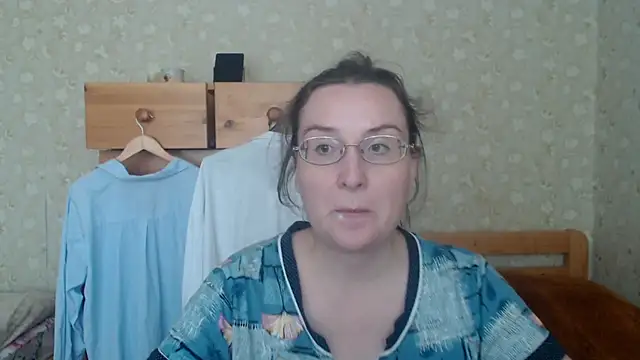 Smart Rose online show from 10-31-25, 10:34