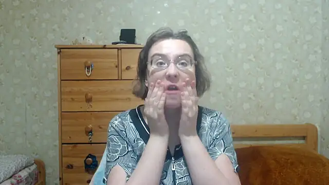 Smart Rose online show from 02-18-26, 05:20