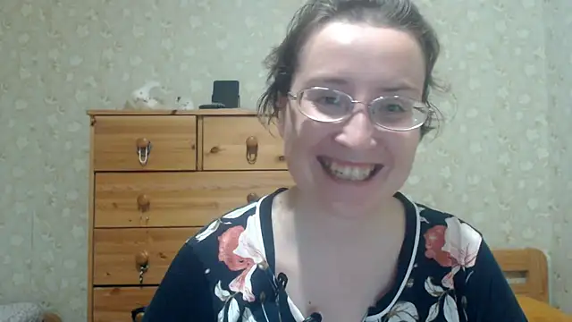 Snapshot of Smart_Rose chatting on 05-27-26, 05:53 Smart Rose online show from 05-27-26, 05:53