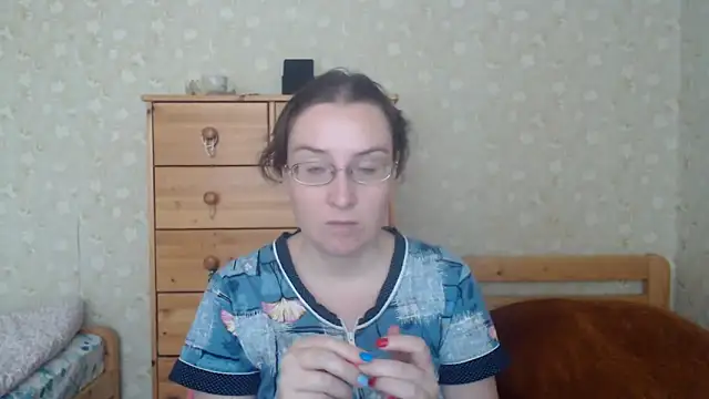 Snapshot of Smart_Rose chatting on 03-10-25, 01:43 Smart Rose online show from 03-10-25, 01:43