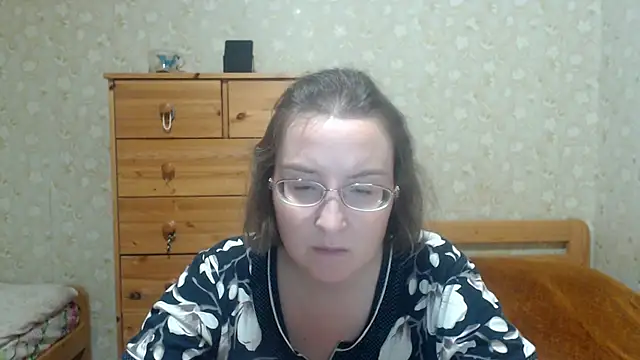 Snapshot of Smart_Rose chatting on 10-05-25, 01:40 Smart Rose online show from 10-05-25, 01:40