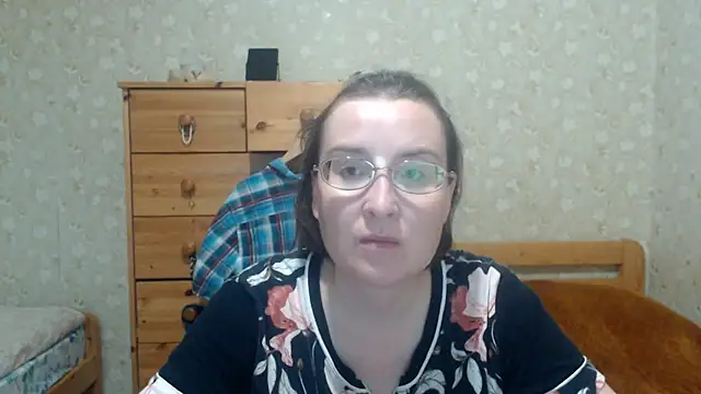 Snapshot of Smart_Rose chatting on 09-30-25, 02:34 Smart Rose online show from 09-30-25, 02:34
