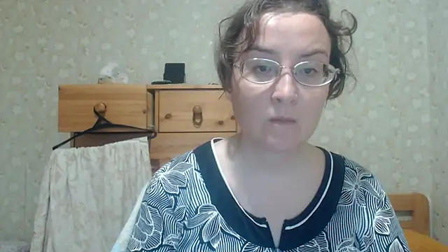 Snapshot of Smart_Rose chatting on 05-22-26, 05:11 Smart Rose online show from 05-22-26, 05:11
