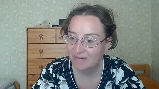 Snapshot of Smart_Rose chatting on 05-09-26, 02:53 Smart Rose online show from 05-09-26, 02:53
