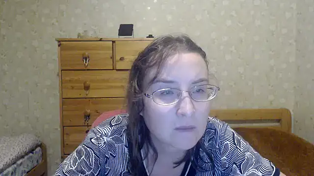 Snapshot of Smart_Rose chatting on 03-19-25, 09:27 Smart Rose online show from 03-19-25, 09:27