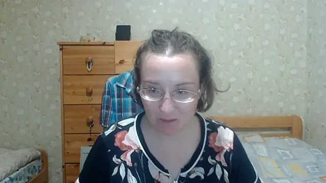 Snapshot of Smart_Rose chatting on 09-18-25, 04:10 Smart Rose online show from 09-18-25, 04:10
