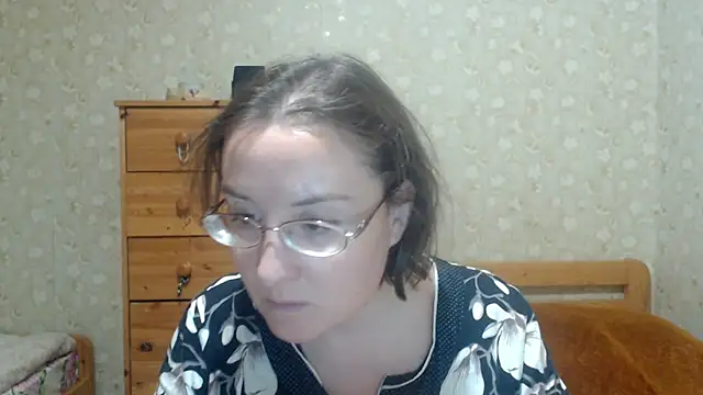 Snapshot of Smart_Rose chatting on 10-02-25, 08:12 Smart Rose online show from 10-02-25, 08:12