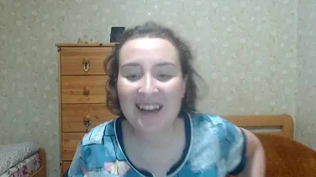 Snapshot of Smart_Rose chatting on 09-23-25, 04:14 Smart Rose online show from 09-23-25, 04:14