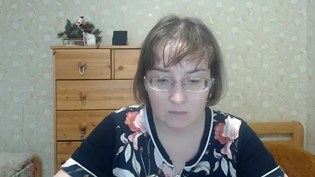 Smart Rose online show from 02-13-26, 01:44