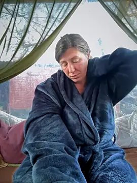 Natali UA online show from 10-31-25, 05:26