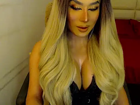 Snapshot of yourmistressofevil69 chatting on 11-06-25, 06:12 yourmistressofevil69 online show from 11-06-25, 06:12