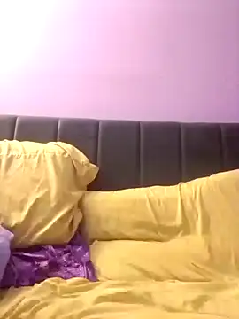 Snapshot of bam420bam chatting on 02-21-26, 01:51 bam420bam online show from 02-21-26, 01:51