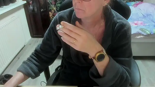 minoesje37 online show from 03-01-26, 08:20