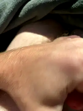 Snapshot of Ich00081 chatting on 09-14-25, 05:08 Ich00081 online show from 09-14-25, 05:08