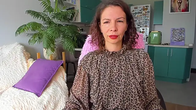 Snapshot of ChristinaGlory chatting on 07-09-26, 12:48 ChristinaGlory online show from 07-09-26, 12:48