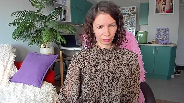 ChristinaGlory online show from 06-01-26, 10:59