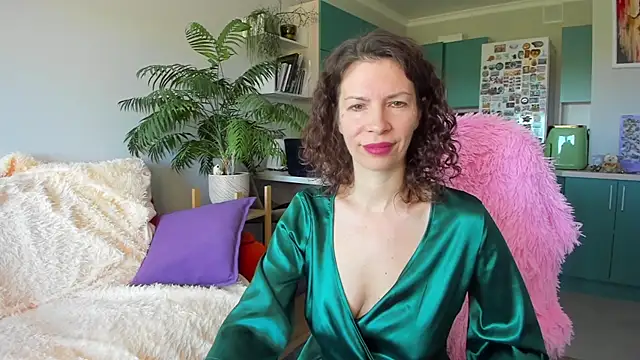 ChristinaGlory online show from 05-08-26, 07:45