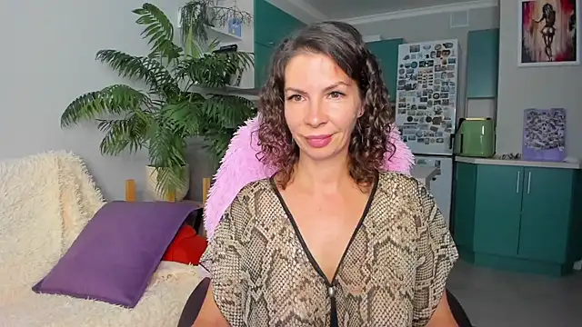 Snapshot of ChristinaGlory chatting on 07-08-26, 02:29 ChristinaGlory online show from 07-08-26, 02:29