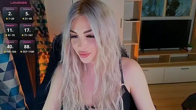 MilanaOmg online show from 04-09-26, 08:04