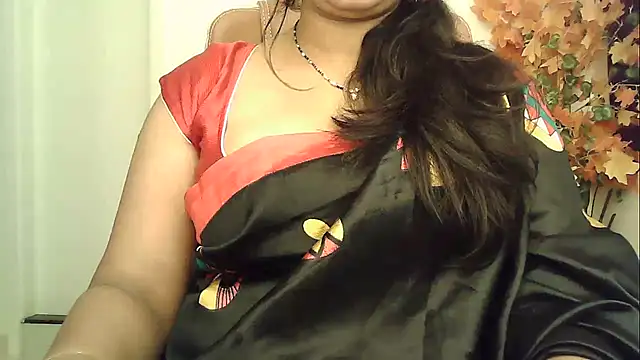 Snapshot of Spandana_Sweety chatting on 04-01-26, 05:53 Spandana Sweety online show from 04-01-26, 05:53