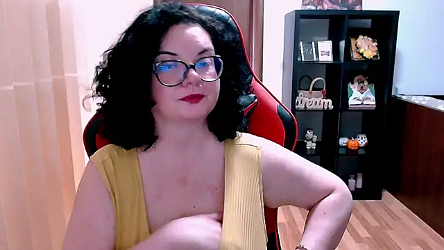 MissTroublle online show from 06-05-26, 06:52