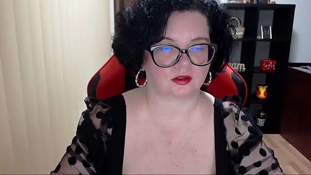 Snapshot of MissTroublle chatting on 02-09-25, 12:41 MissTroublle online show from 02-09-25, 12:41