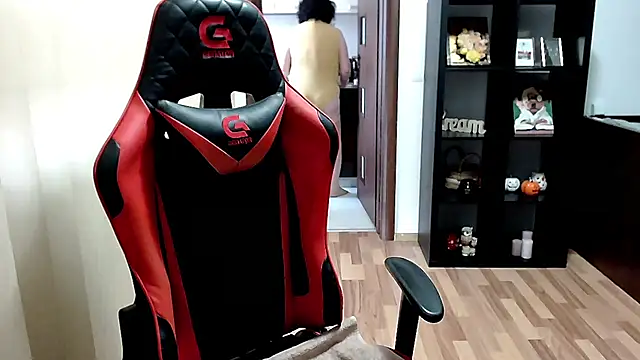 MissTroublle online show from 03-25-26, 10:36