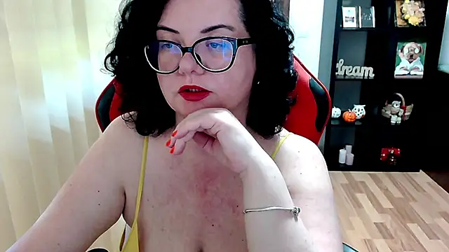 MissTroublle online show from 05-11-26, 09:32