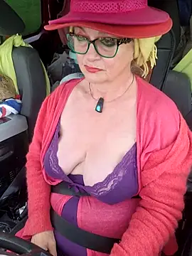 MucMilf59 online show from 04-11-26, 07:05