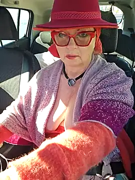 MucMilf59 online show from 11-04-25, 09:24