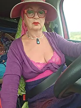 MucMilf59 online show from 06-16-26, 09:09