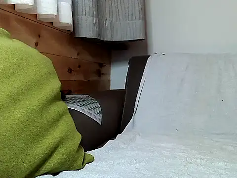 Snapshot of chili_80 chatting on 01-18-25, 03:49 chili 80 online show from 01-18-25, 03:49