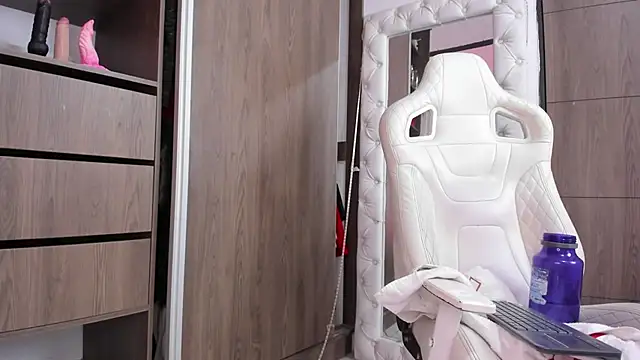 infinitysex1 online show from 01-10-25, 04:20