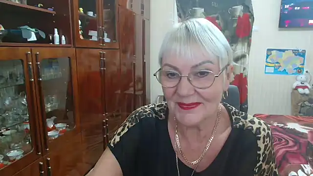 Snapshot of JenaCheim chatting on 10-06-25, 05:41 JenaCheim online show from 10-06-25, 05:41